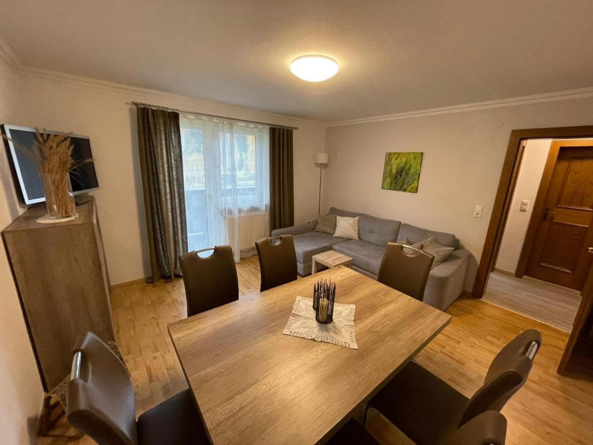 Apartment Wildalmblick Neukirchen am Grossvenediger Luaran gambar
