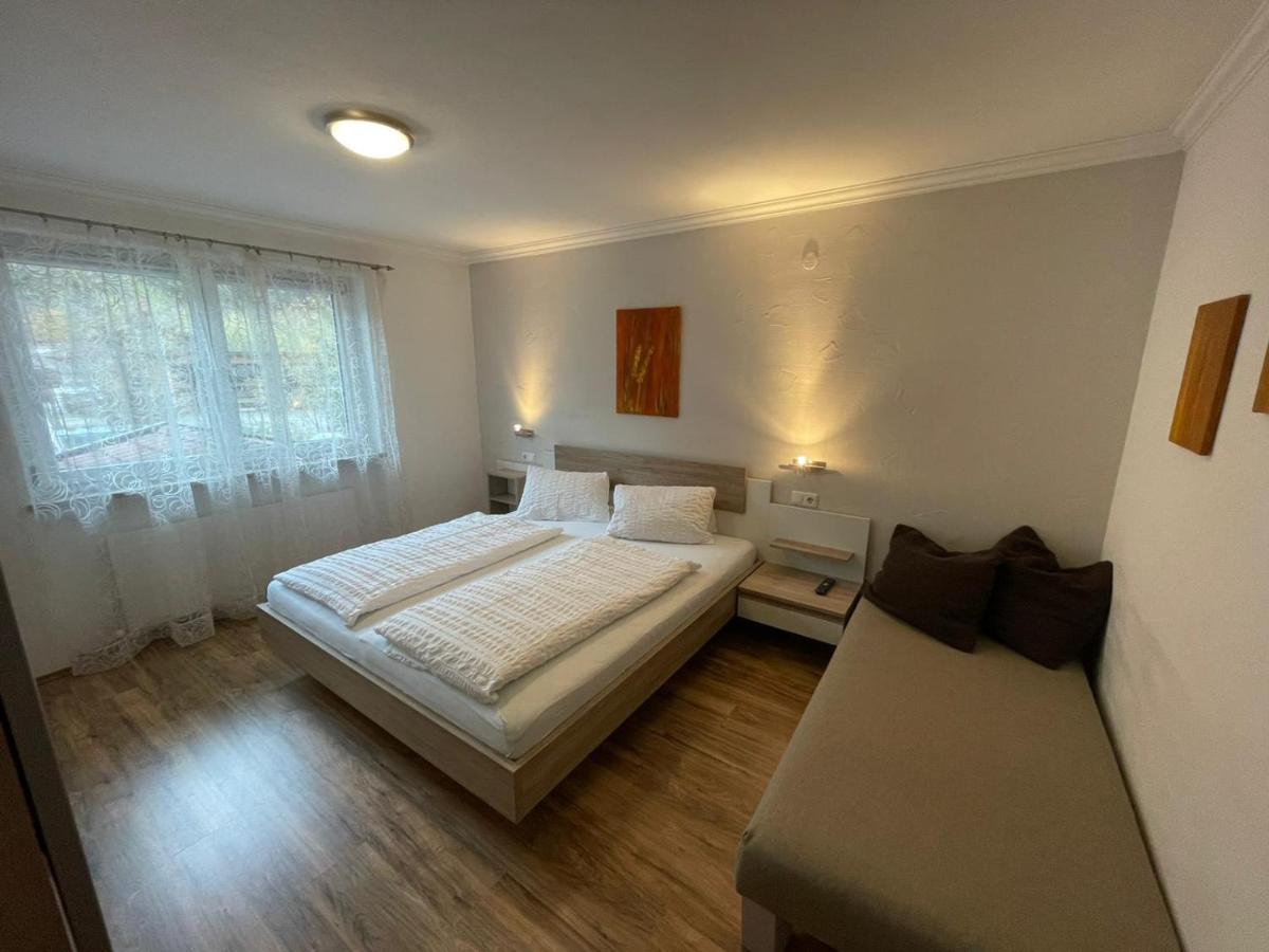 Apartment Wildalmblick Neukirchen am Grossvenediger Luaran gambar