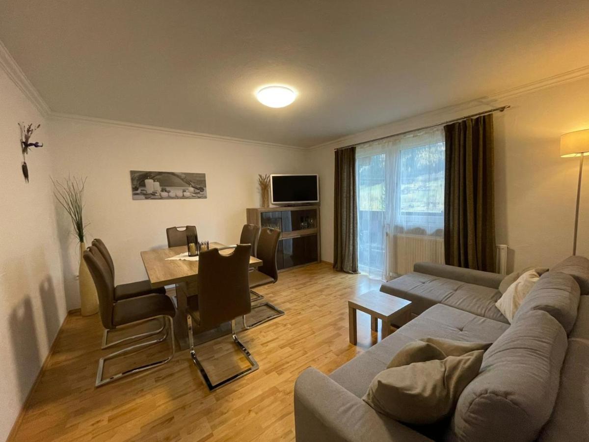 Apartment Wildalmblick Neukirchen am Grossvenediger Luaran gambar