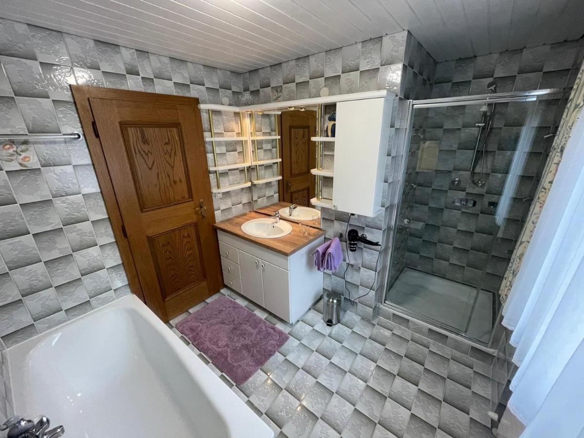 Apartment Wildalmblick Neukirchen am Grossvenediger Luaran gambar