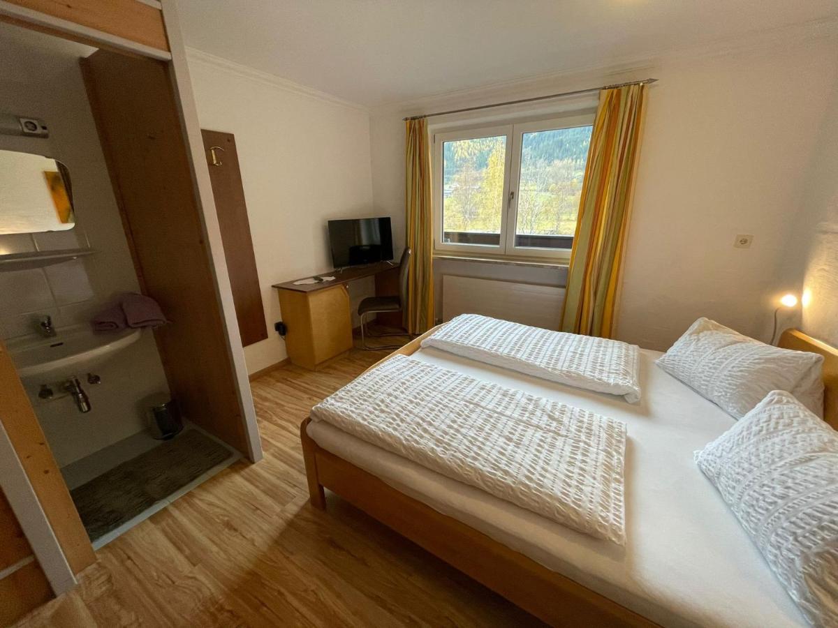 Apartment Wildalmblick Neukirchen am Grossvenediger Luaran gambar