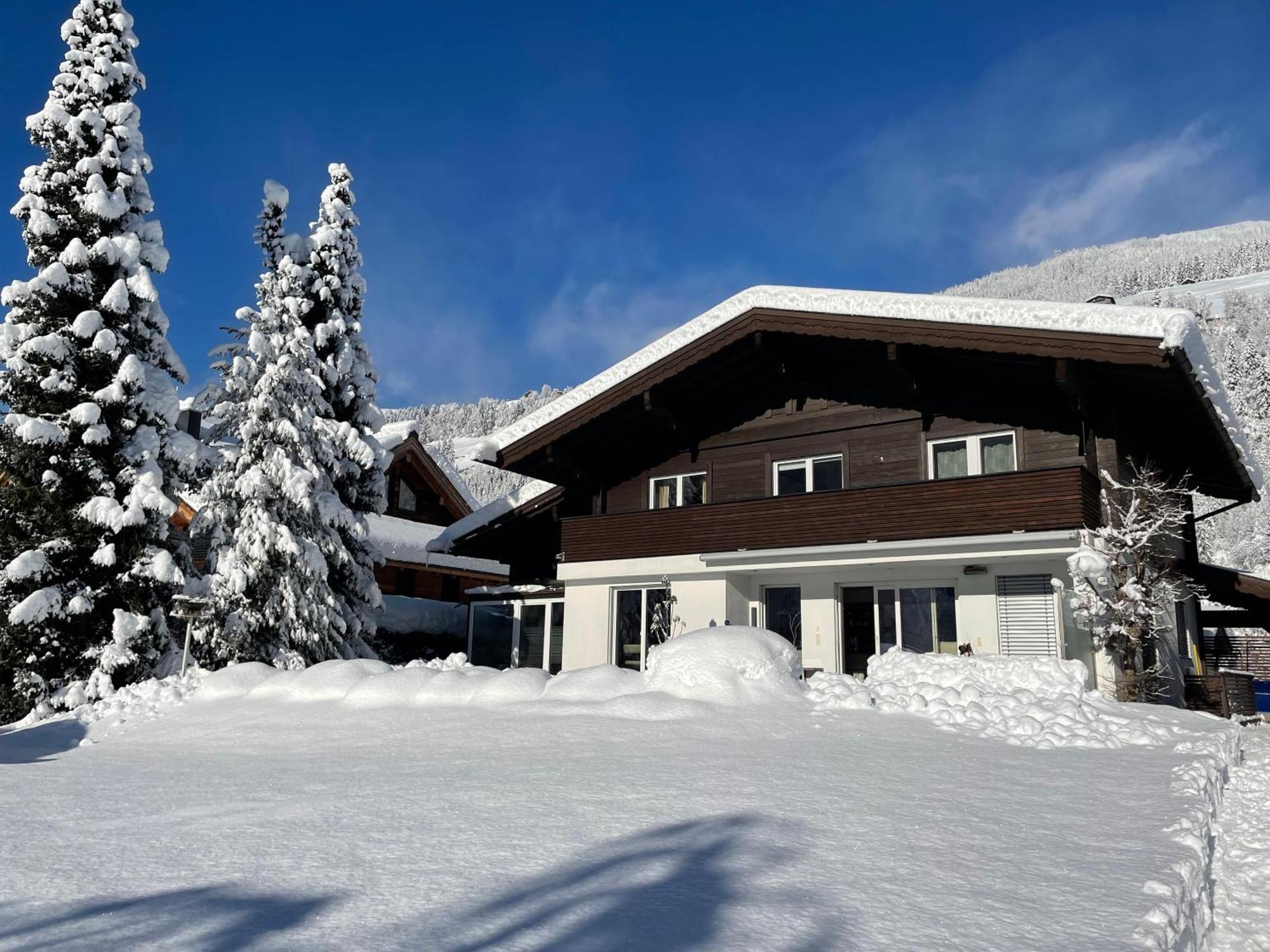 Apartment Wildalmblick Neukirchen am Grossvenediger Luaran gambar