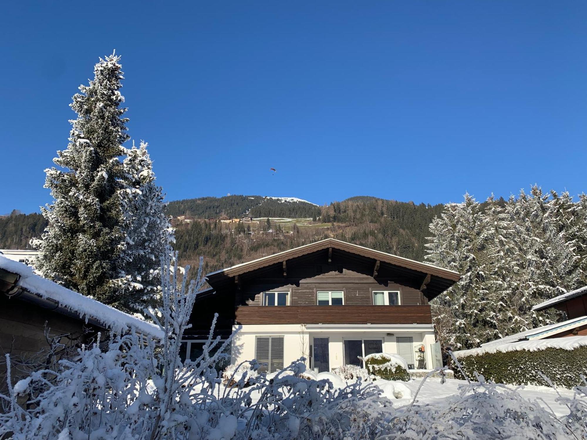 Apartment Wildalmblick Neukirchen am Grossvenediger Luaran gambar